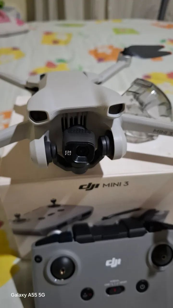 vende-se,  drone  semi  novo.