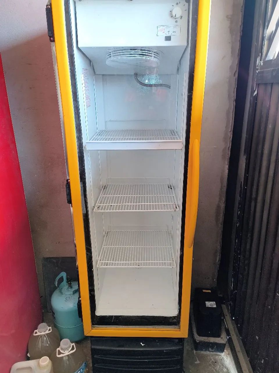 Freezer vertical expositor 230L