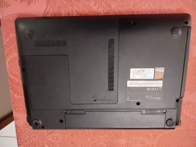 Notebook Samsung NP300E Core i5 6GB RAM SSD 256GB  - Foto 5