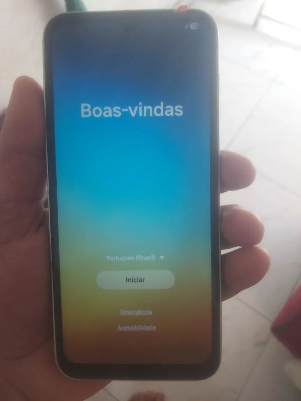 Vendo Celular A14 450 sem trinca com carregador 