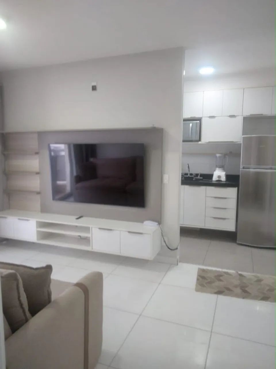 Kitnet/ Studio com 2 Quarto(s) e 2 banheiro(s) para Alugar, 49 m² por R$ 6122 / Mês - Foto 3