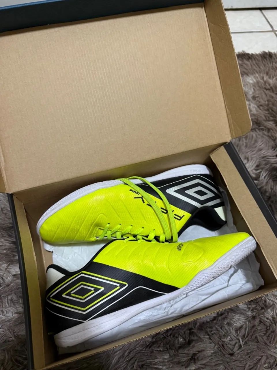 Chuteira Umbro