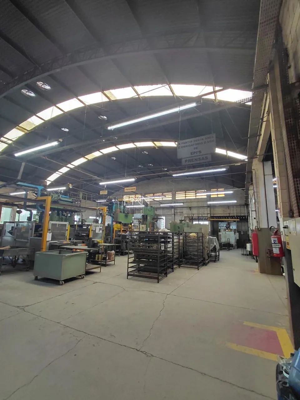 Galpão à venda e para alugar em Vinhedo, Distrito Industrial Benedito Storani, com 2700 m² - Foto 4