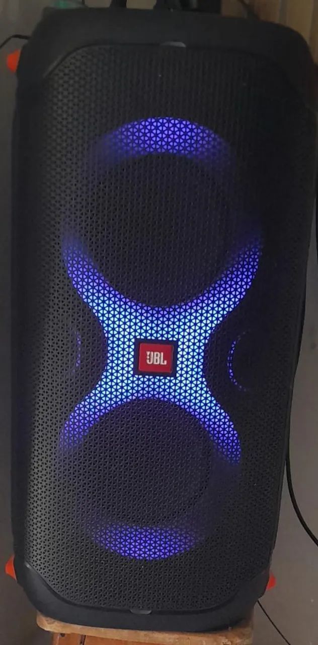 Caixa de Som JBL PartyBox 