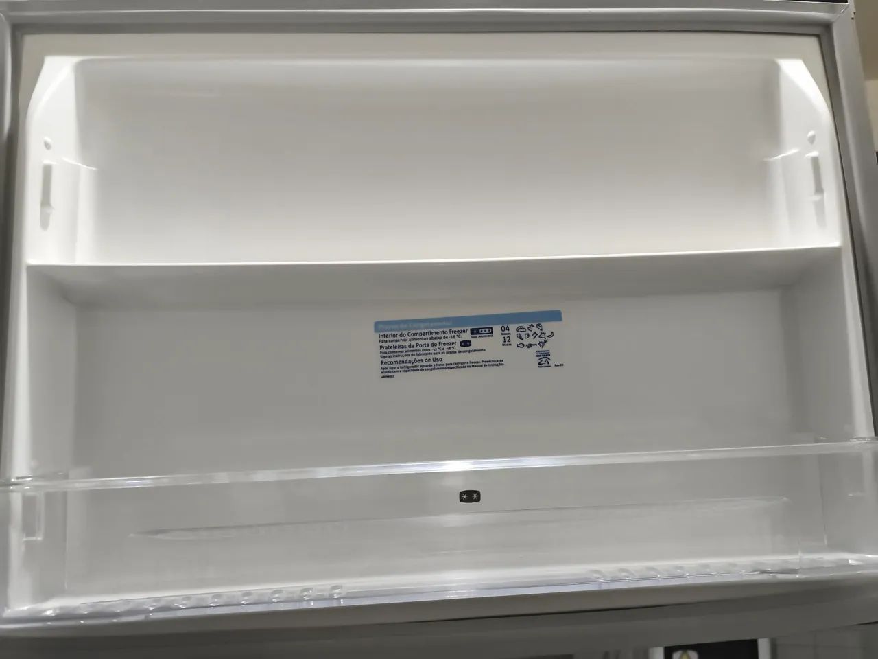 Geladeira Eletrolux DC49x (para conserto ou retirada de peças). - Foto 2
