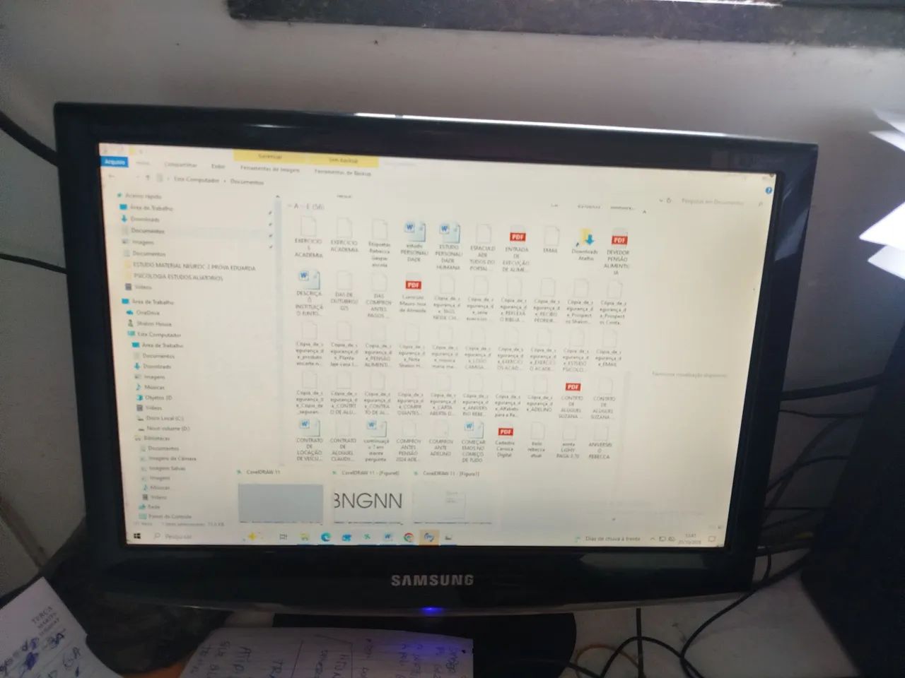 Vendo monitores diversos 