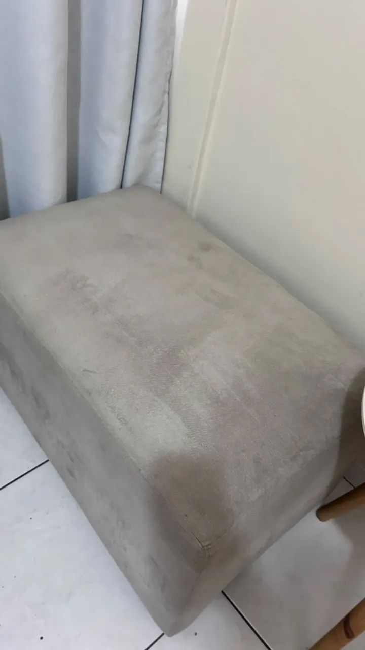 Sofá de Canto em L - Bege - Com Puff e Porta-Copos - Foto 2