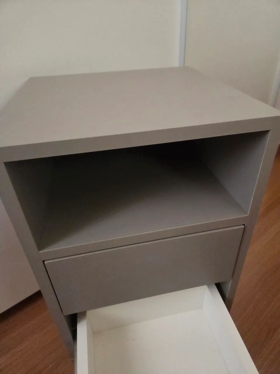 Conjunto de mesa de cabeceira  - Foto 3