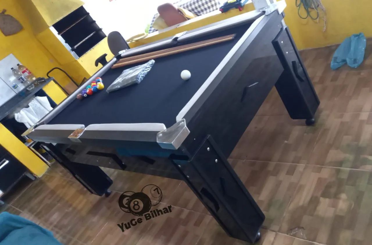 Mesa de bilhar com campo de pedra ardósia (Americana e Região)