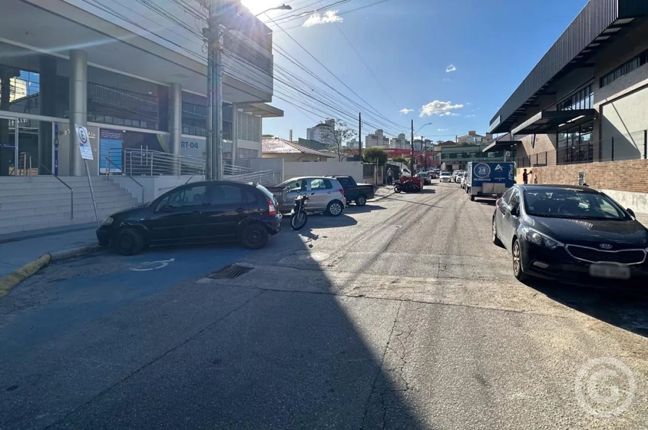 Sala comercial ideal para expandir seu negócio em Florianópolis - Foto 2