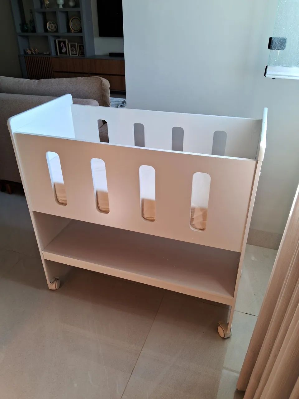 Mini berço com colchão novo e mosqueteiro  - Foto 3