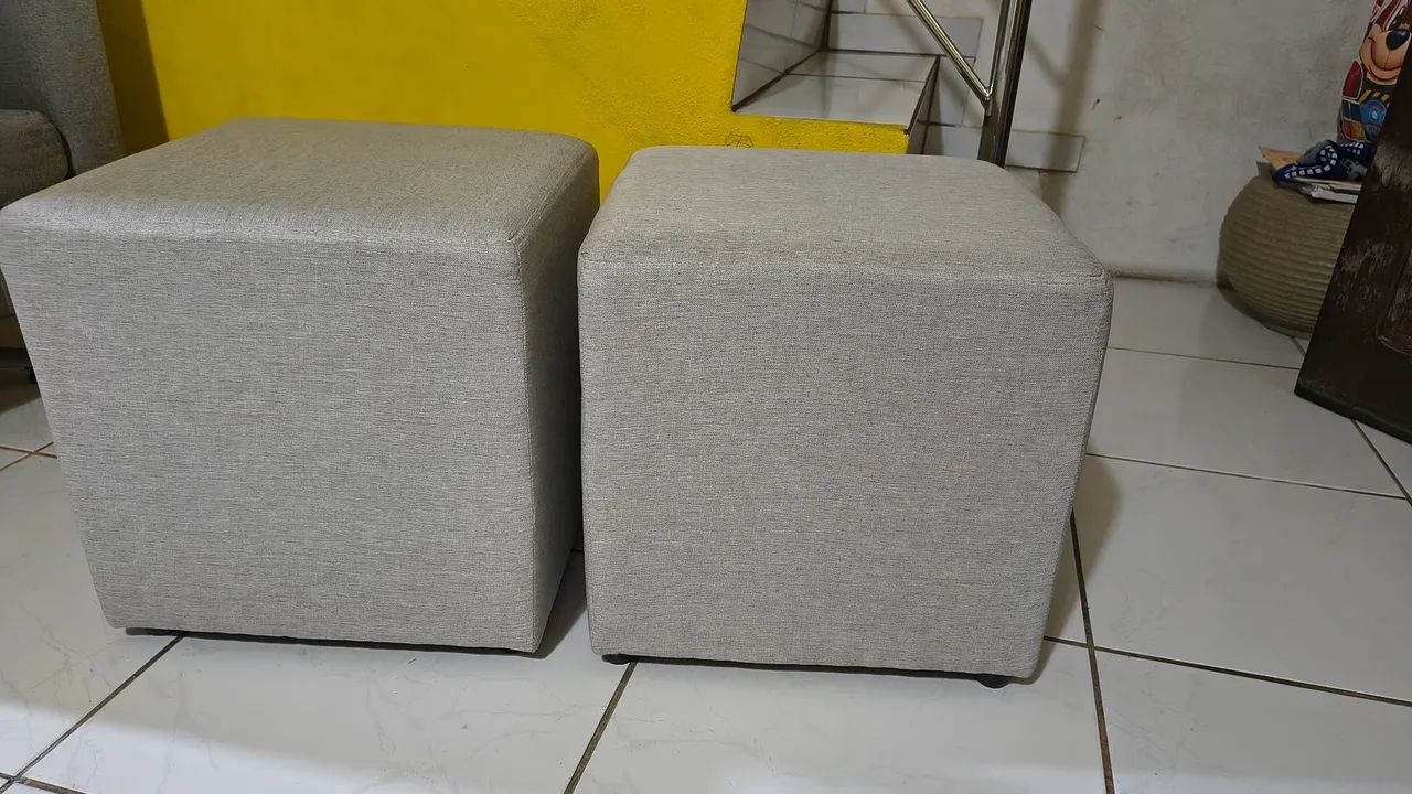 Puff em linho 45x45 