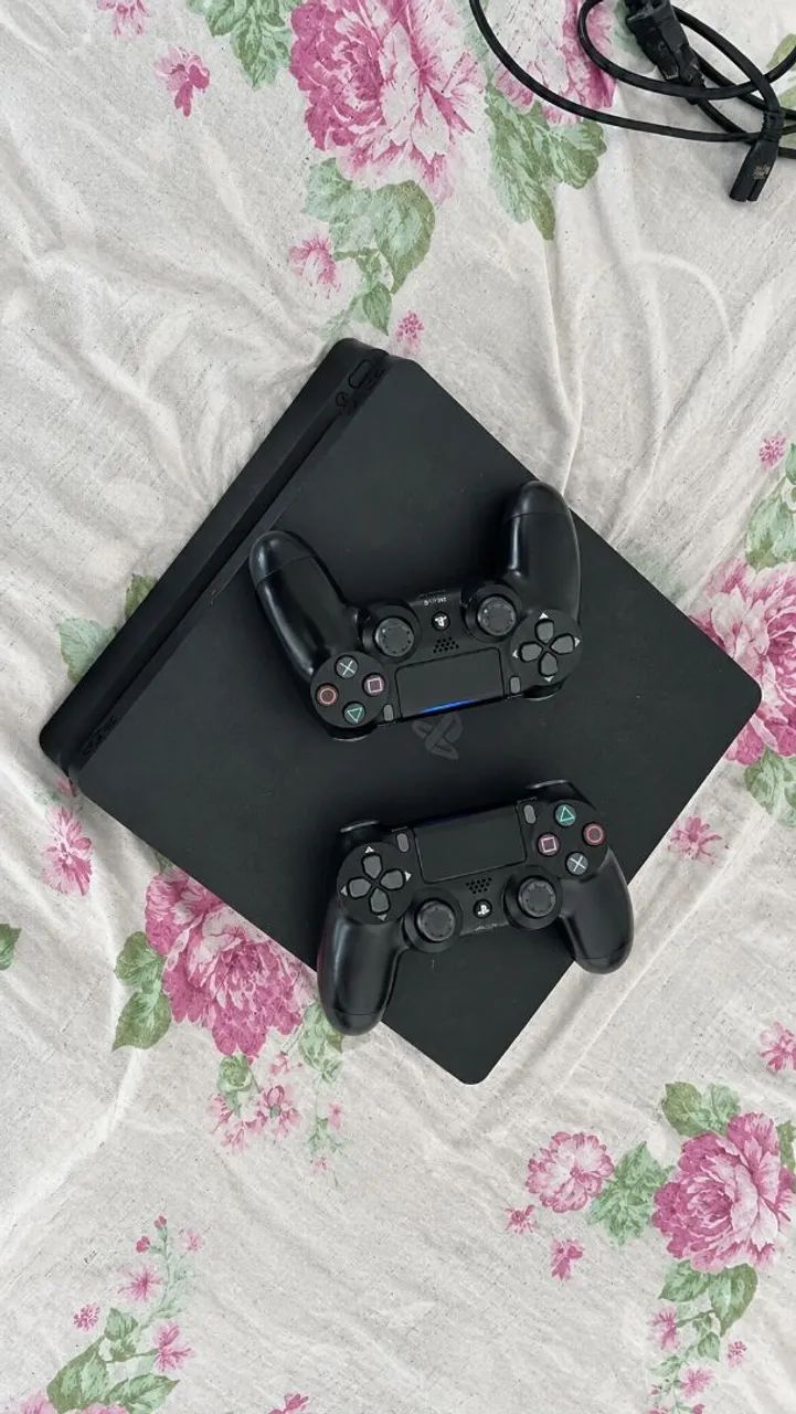PS4 SLIM