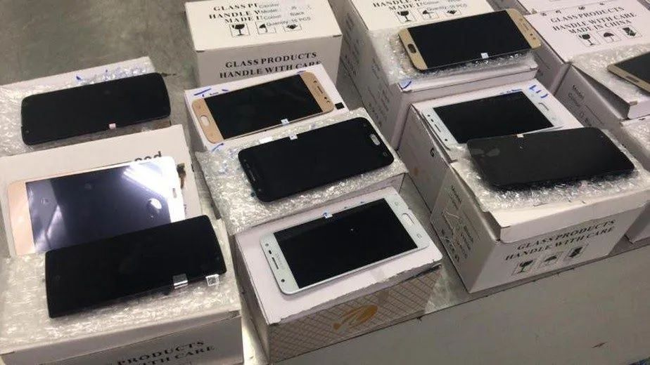 Assistência em telas de iPhone e smartphone em domicílio - Foto 2