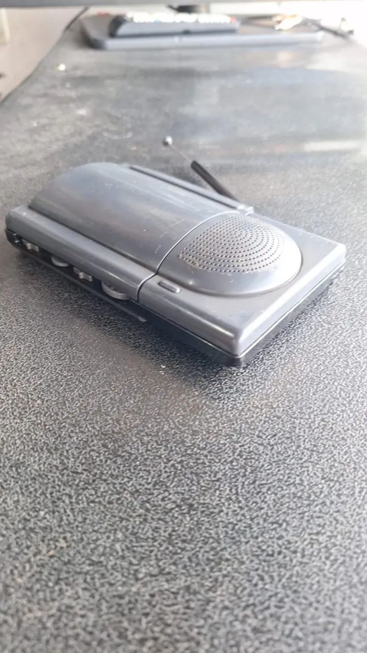 Radio TV Philips 3 Polegadas funcionando só rádio 99,00 teste na hora, somos loja no Hauer - Foto 5
