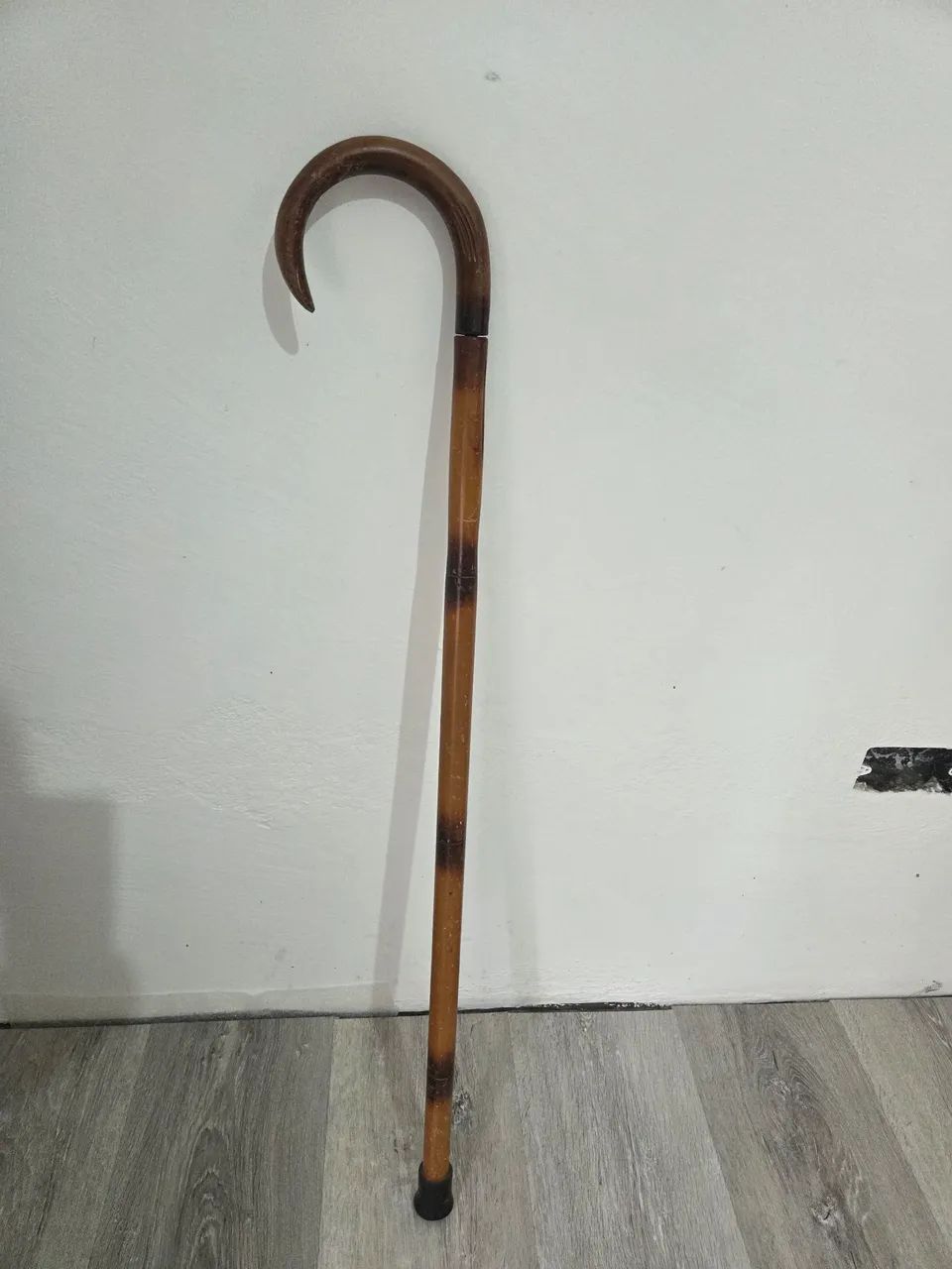 Bengala de Madeira altura 82,5cm