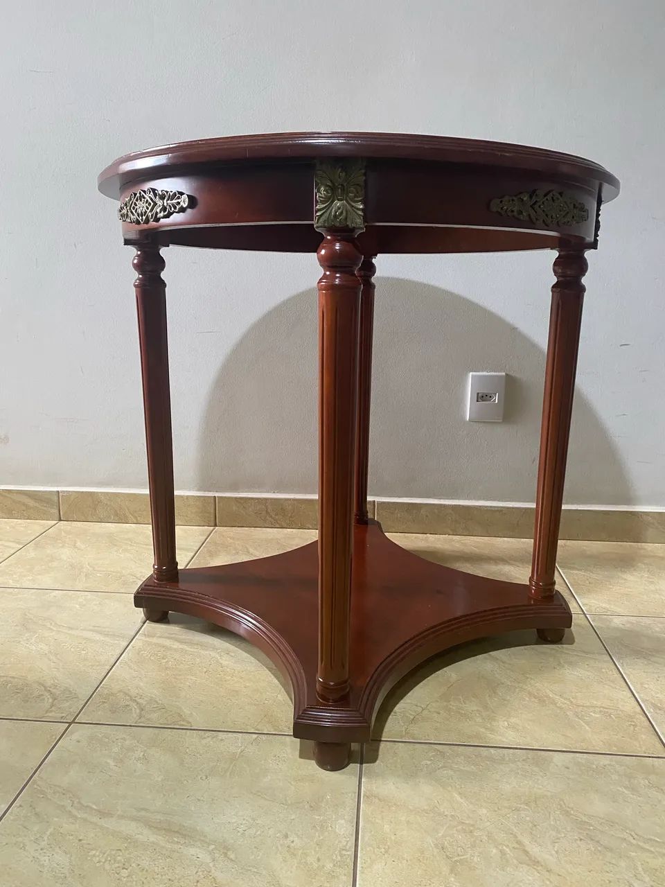 Mesa de canto em madeira nobre  - Foto 4