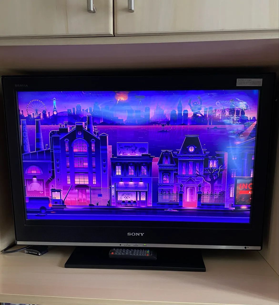 TV LCD 32 polegadas Sony Bravia (possui mancha na película, mas funciona perfeitamente) - Foto 3