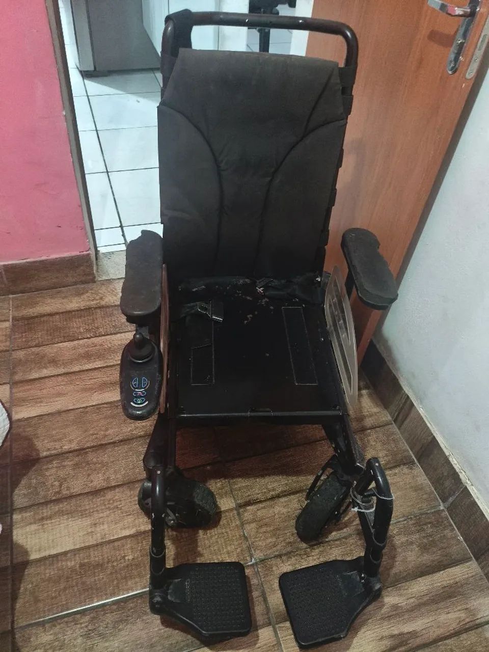 Cadeira de rodas ortobok b 400 elétrica  - Foto 4