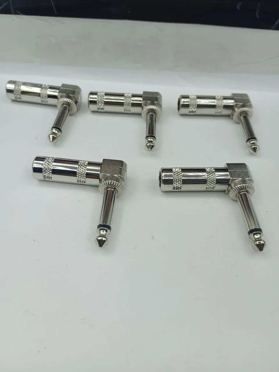 Kit com 5 plugs P10 mono 90 graus  - Foto 2
