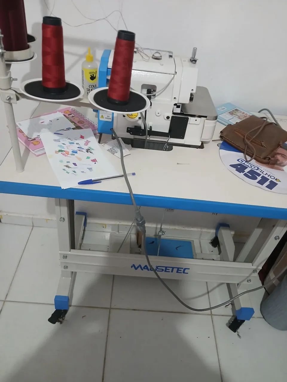 2 máquinas de Costura elétricas  - Foto 3