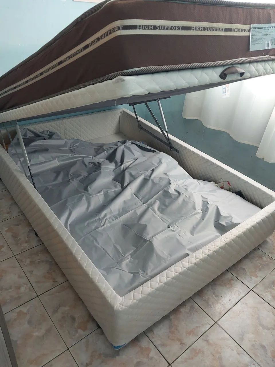 Cama Box de casal
