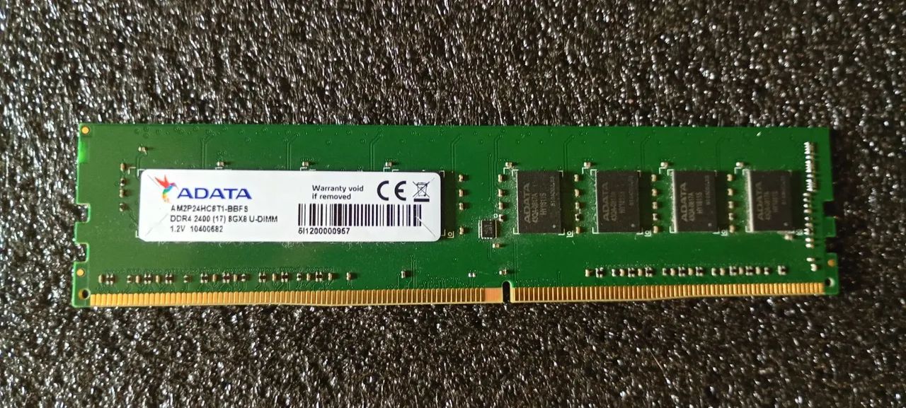 Memória RAM 8GB DDR4 ( PC )