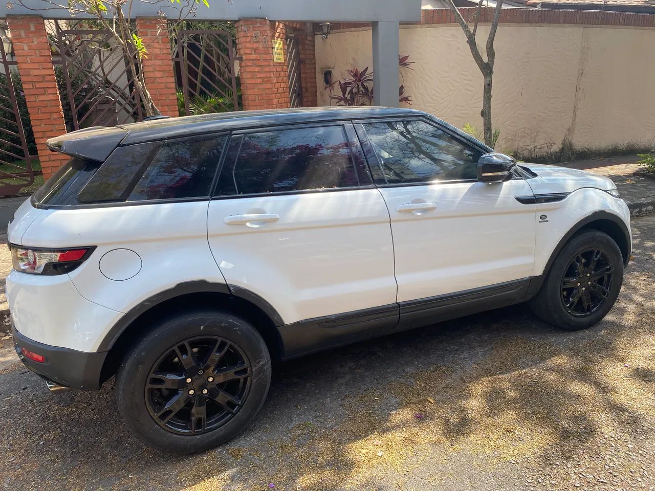 Land Rover Range Rover Evoque Pure 2.0 Aut. 5P 2013
