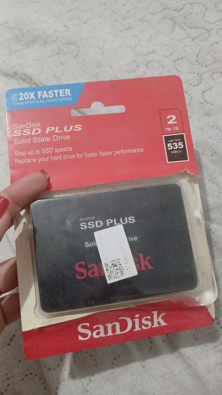 SSD SanDisk Plus 2TB SATA - Nunca usado