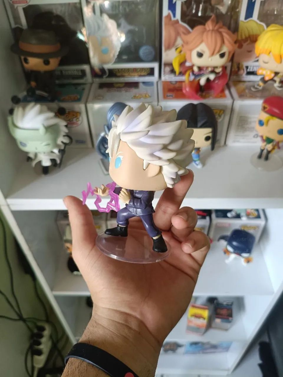 Funko pop Satoru Gojo com caixa original  - Foto 2