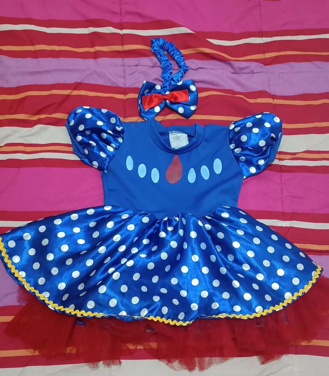 Vestido de bebê Galinha pintadinha.