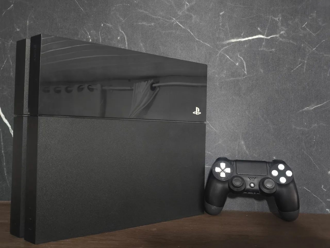 Ps4 1tb versão 12.02 com 24 jogos  - Foto 2
