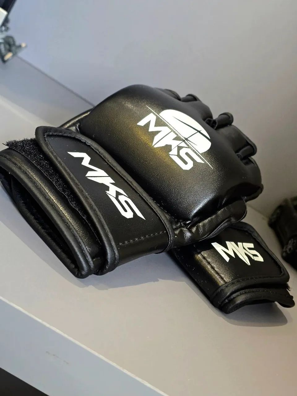Luva de MMA MKS Preta - Foto 4