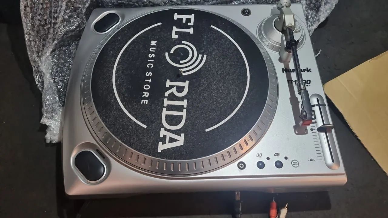 Toca discos Numark TT160 