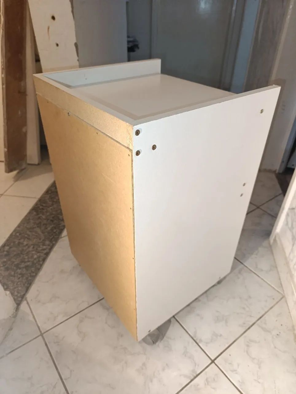 Armário de cabeceira novinho65570225006338123