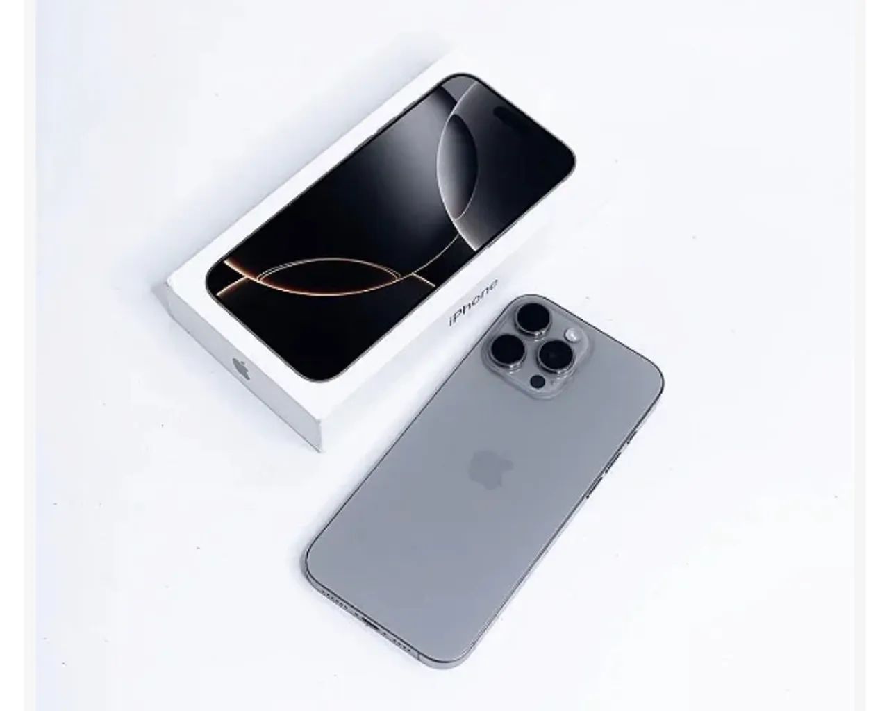 iPhone 16 Pro Max cor espacial 256Gb