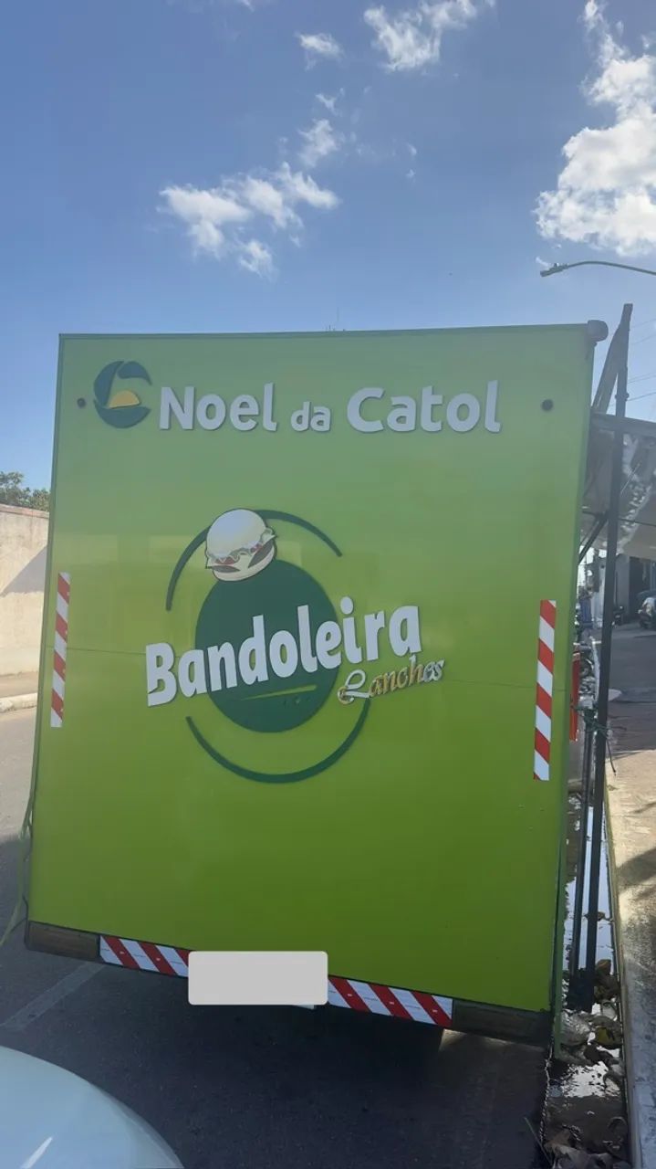 Vende-se Trailler de lanches 