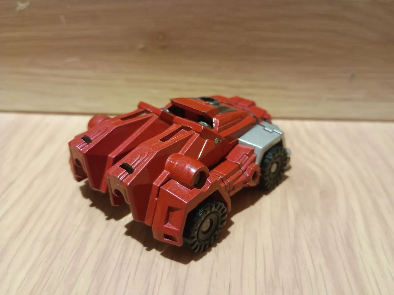 Boneco ironhide fall of cybertron shapeshift transformers legion  - Foto 4