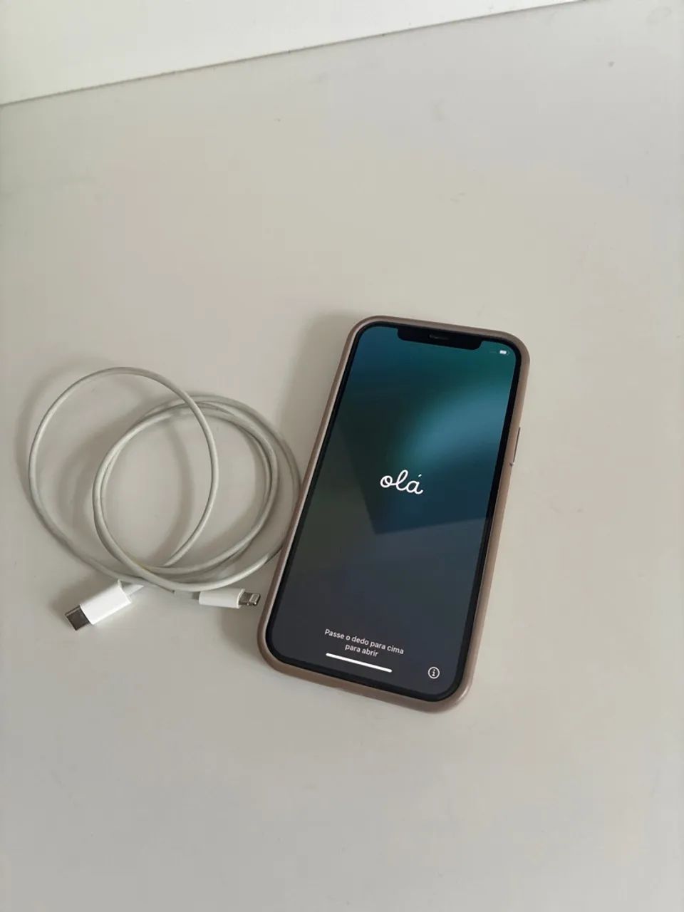 iPhone 12-64GB.Excelente estado $900