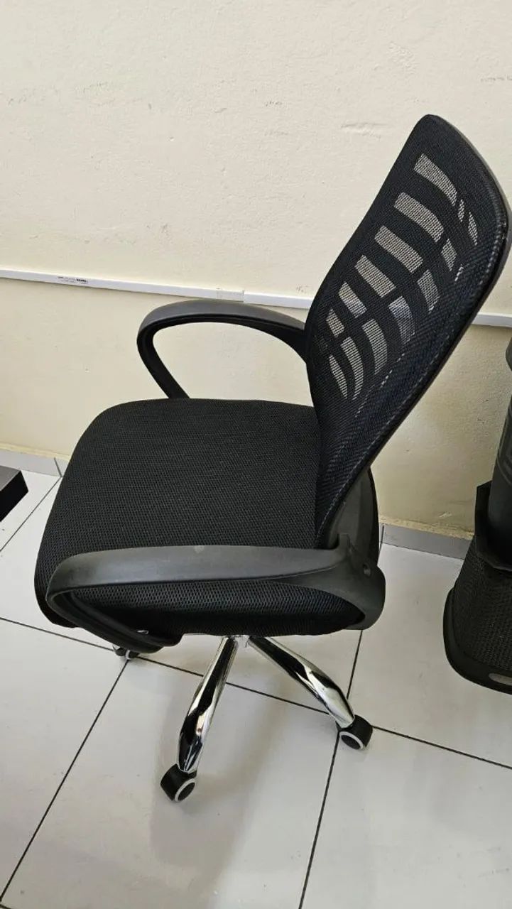 Cadeira De Escritório Giratória E Ergonômica - Foto 2