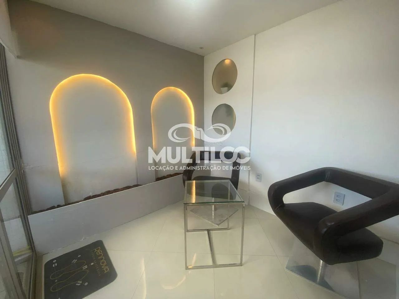 Sala comercial toda mobiliada no First Offices Innovation