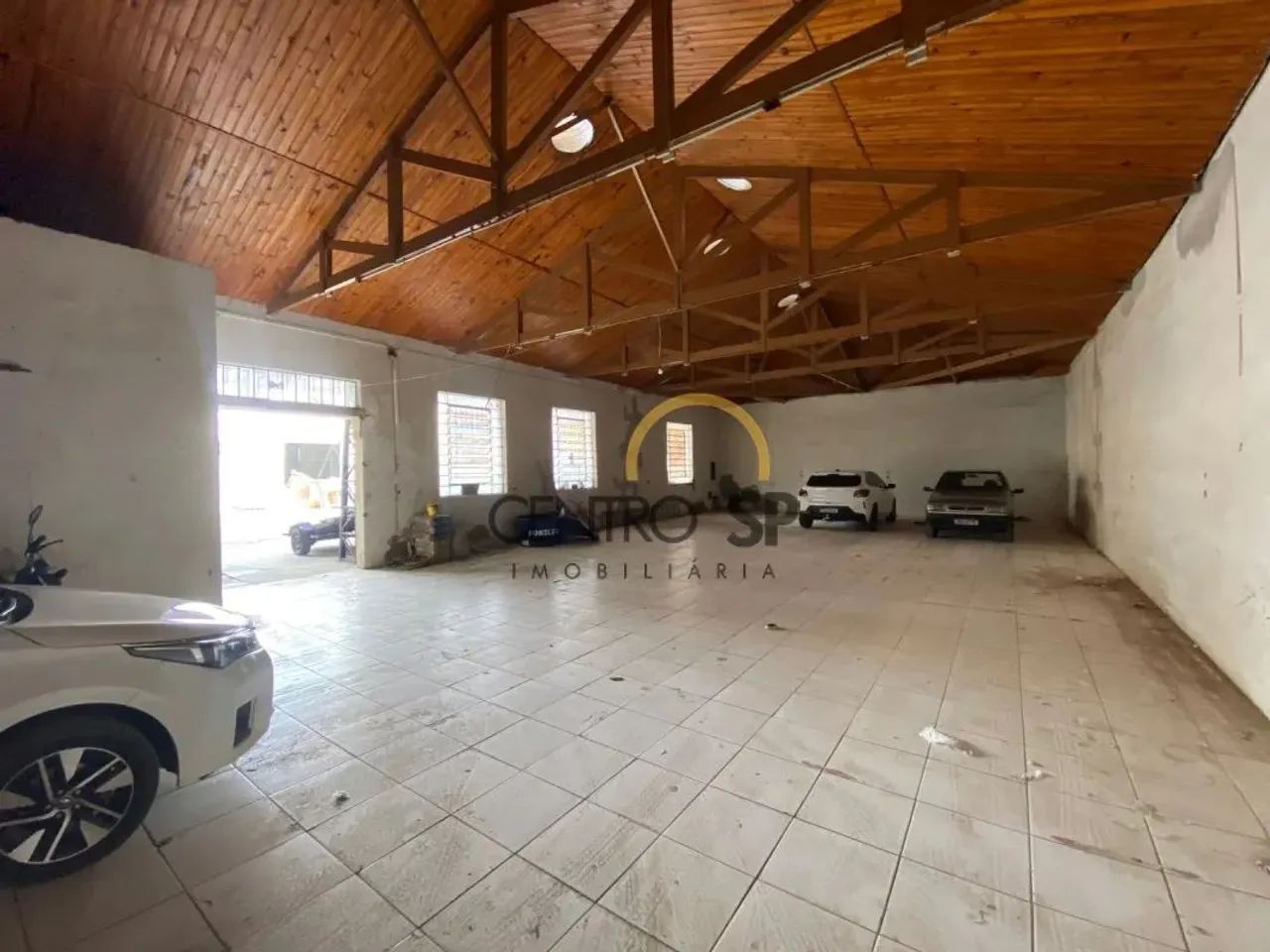 Loja no Centro de Bauru, com estacionamento próprio - Locação - Foto 7