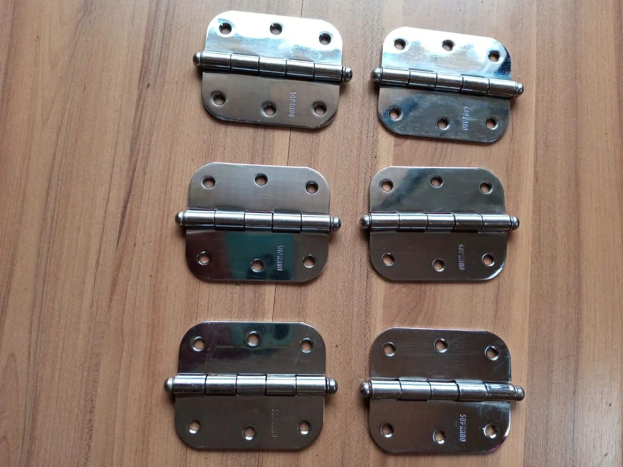 Dobradiça de aço inox 