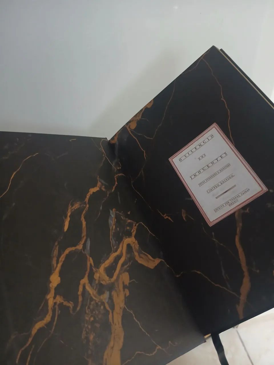 Livro O Silêncio dos Inocentes - Foto 2