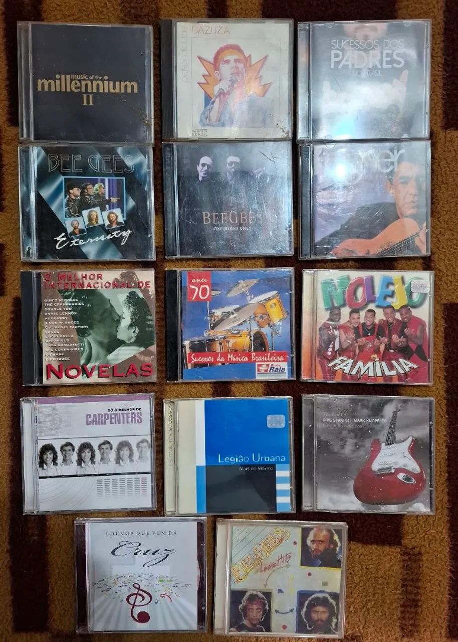 Vendo  DVDs e CDs , 41  itens orig. Todos por $80,00.  - Foto 2