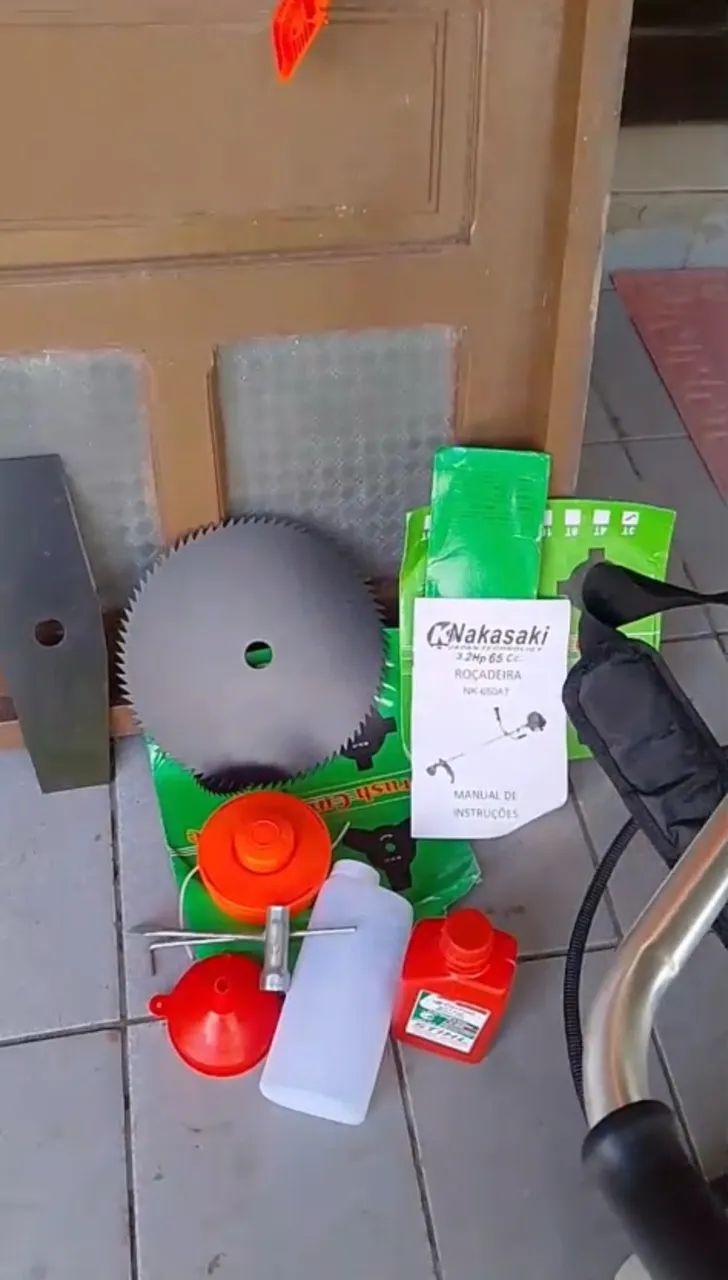 C出品 Roçadeira a gasolina, 65cc nakasaki - Peças para carros, vans e