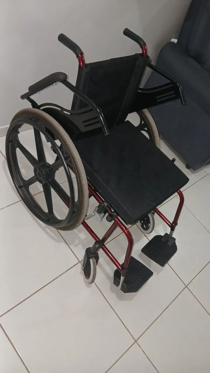 Cadeira de rodas  - Foto 2