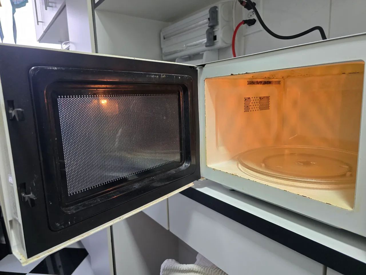 Forno Micro-ondas Usado - Foto 2