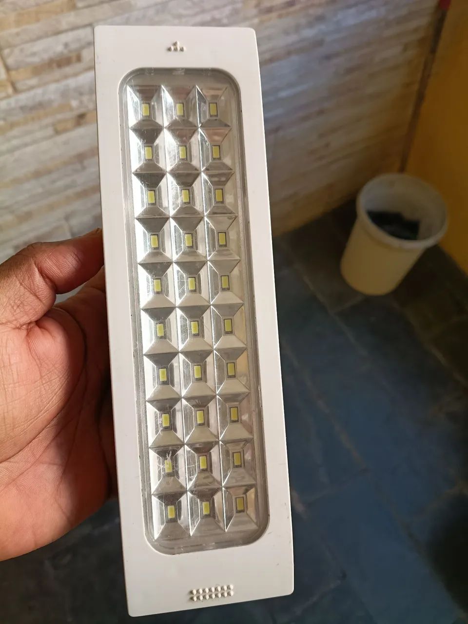 Lanterna manual de led grande  - Foto 4