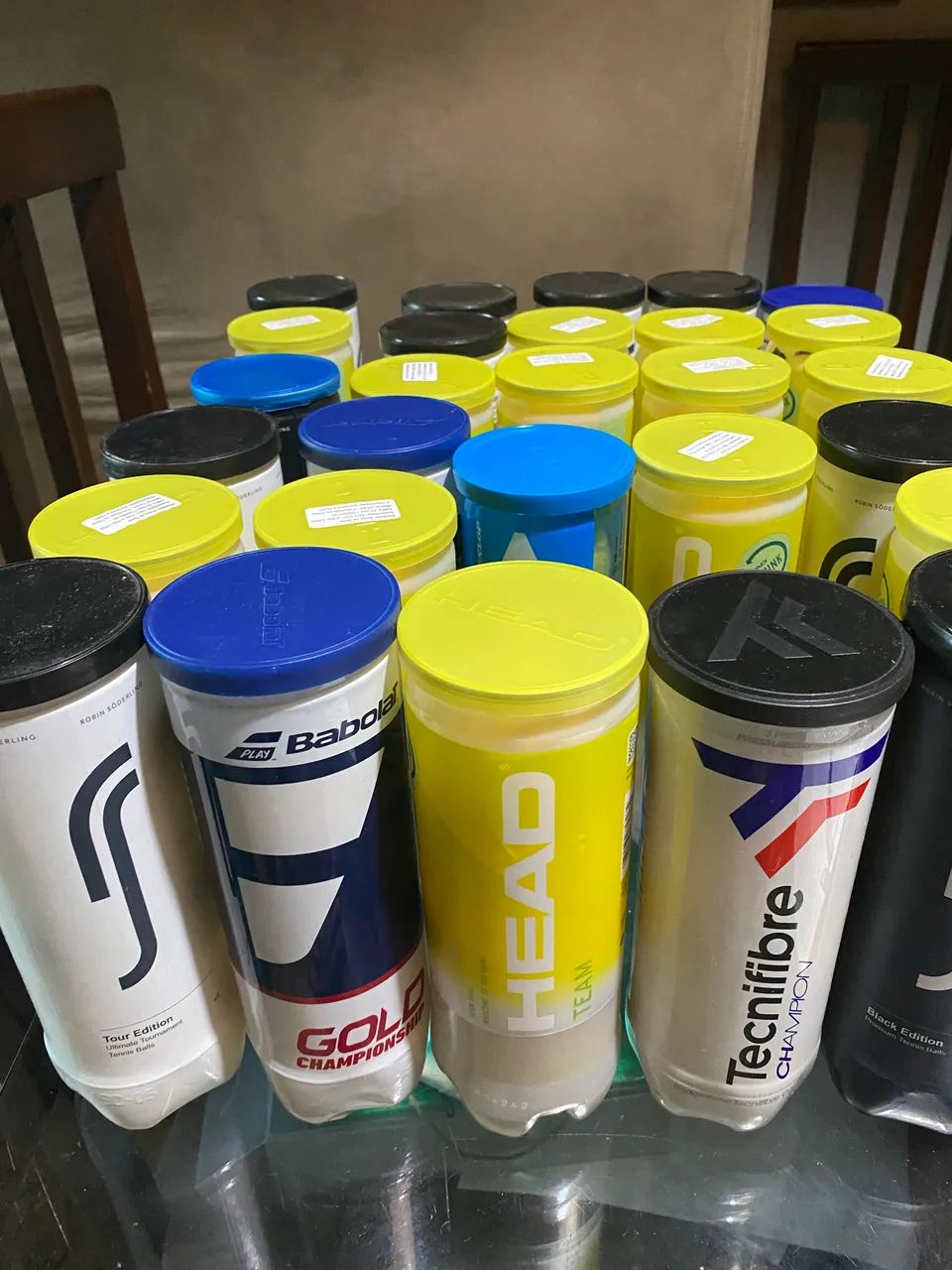 Vendo 45 bolas de tênis para pet - Foto 2